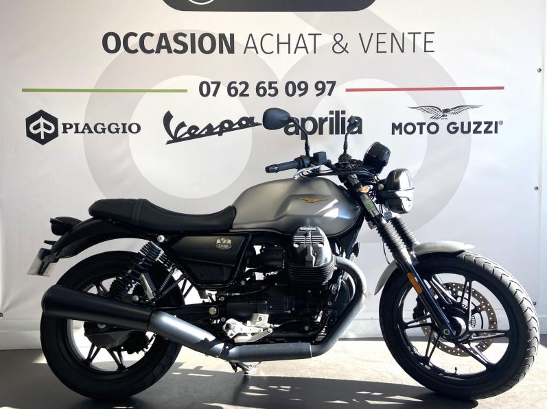 MOTO GUZZI V7 STONE 2023