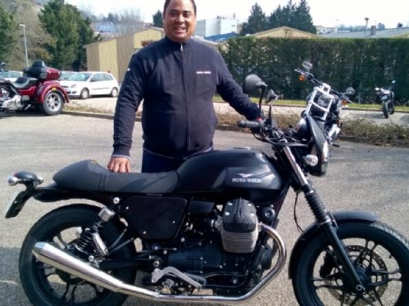 MOTO GUZZI V7 II STONE
